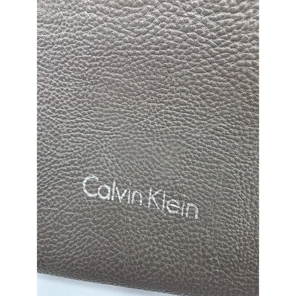Calvin Klein Grey Leather Purse Tote Bag with Matching Pouch Magntic Closure /RR - Picture 2 of 9